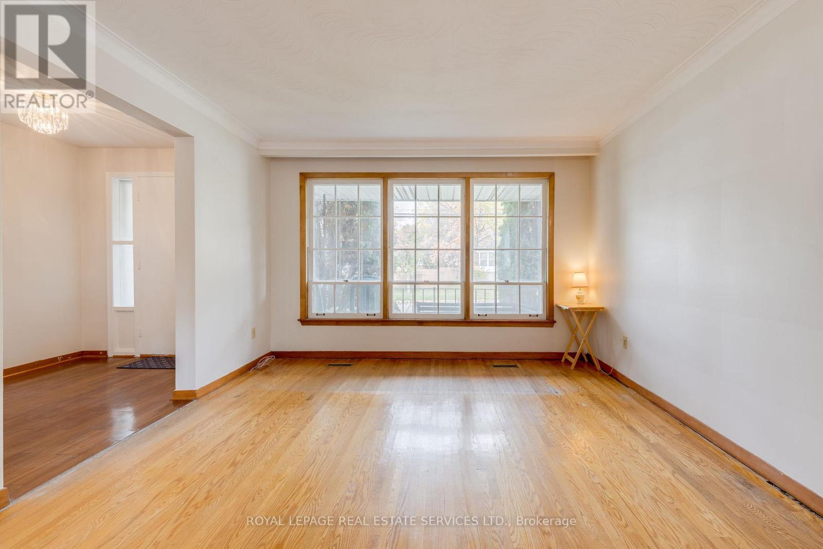 












29 DOVERWOOD COURT

,
Toronto,




Ontario
M2M2G6

