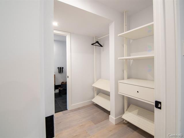 









275


Rue des Grands-Pics

,
Saint-Colomban,




QC
J5K0H7

