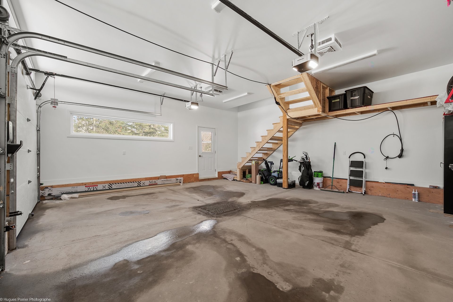 









275


Rue des Grands-Pics

,
Saint-Colomban,




QC
J5K0H7

