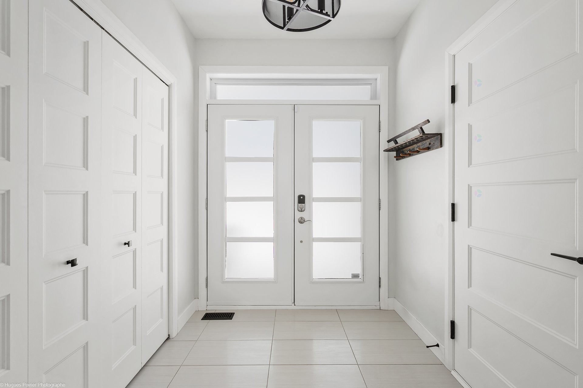 









275


Rue des Grands-Pics

,
Saint-Colomban,




QC
J5K0H7

