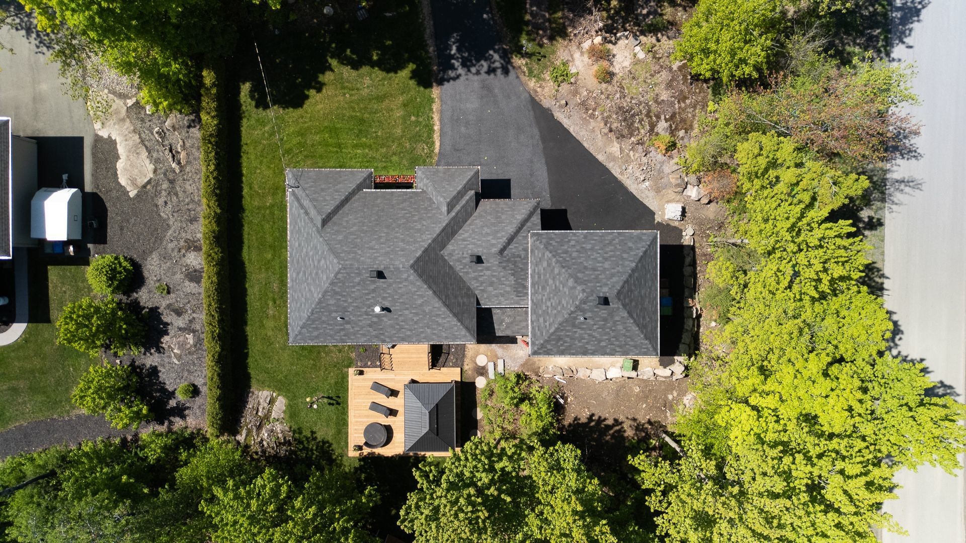









275


Rue des Grands-Pics

,
Saint-Colomban,




QC
J5K0H7

