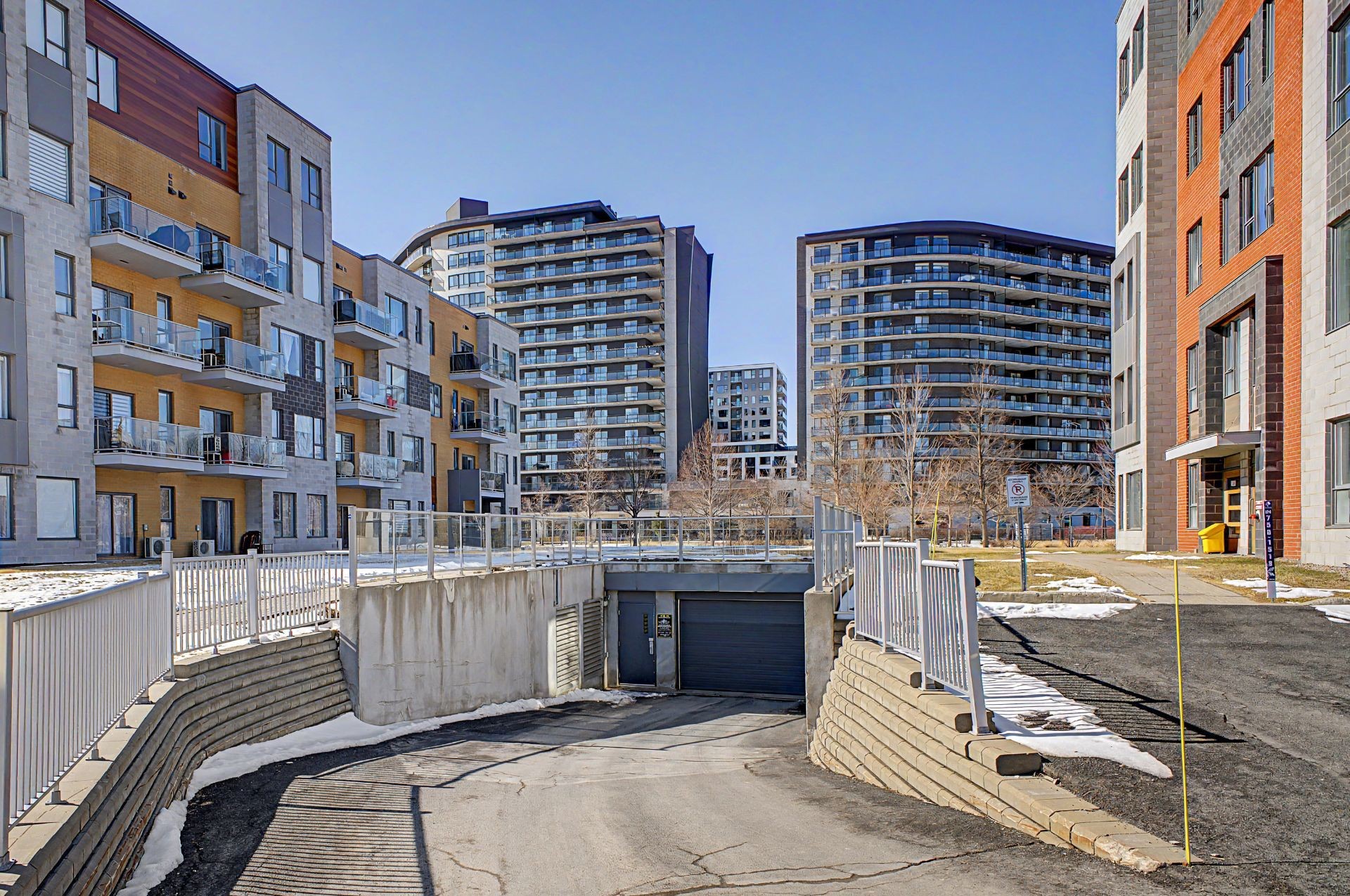 









1460


Rue Gaston-Véronneau 

, 202,
Longueuil (Le Vieux-Longueuil),




QC
J4N0G9

