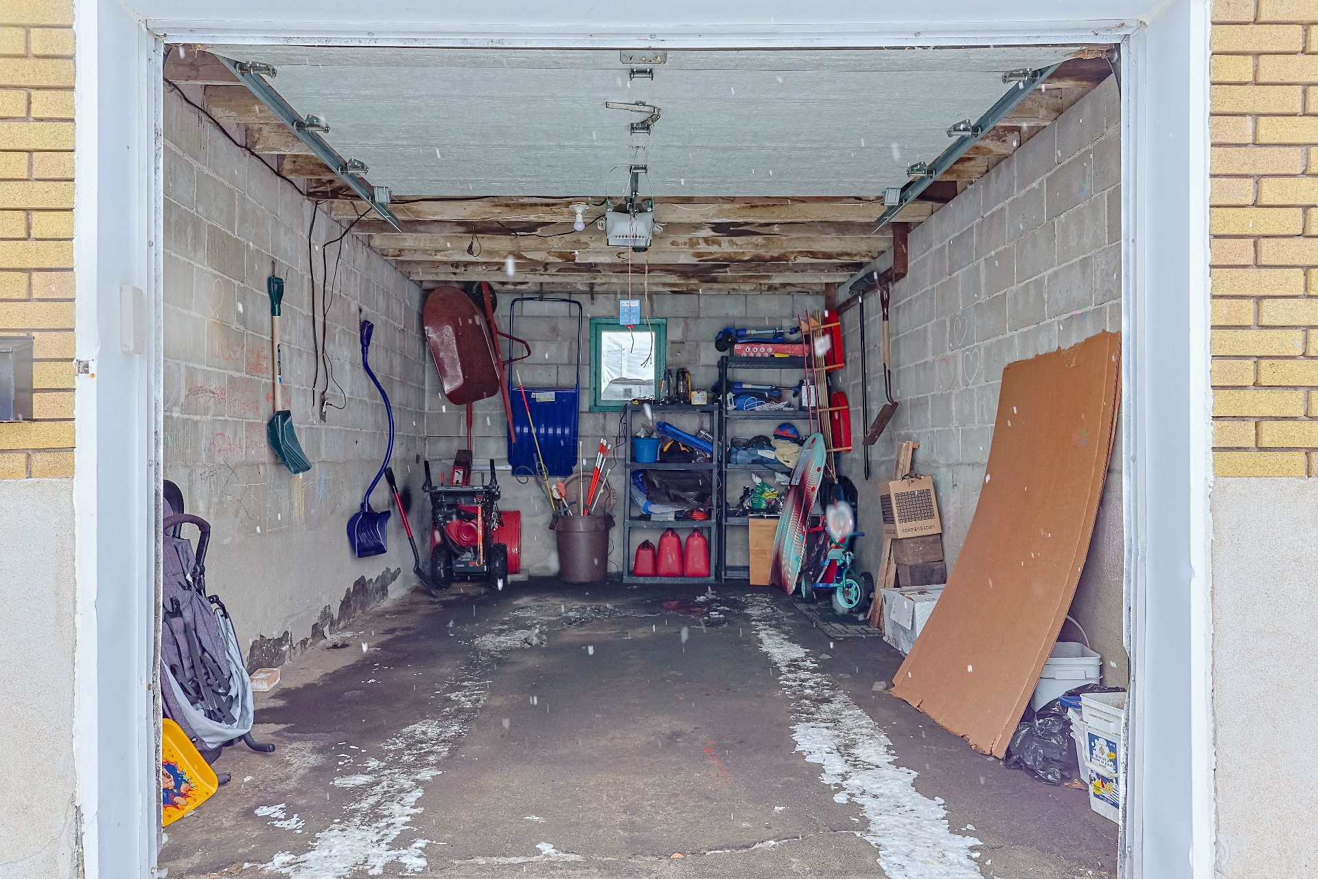 









1011


12e Rue

,
Shawinigan,




QC
G9T4B6

