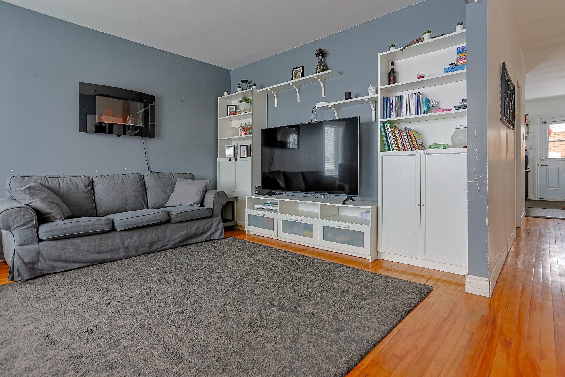 









1011


12e Rue

,
Shawinigan,




QC
G9T4B6

