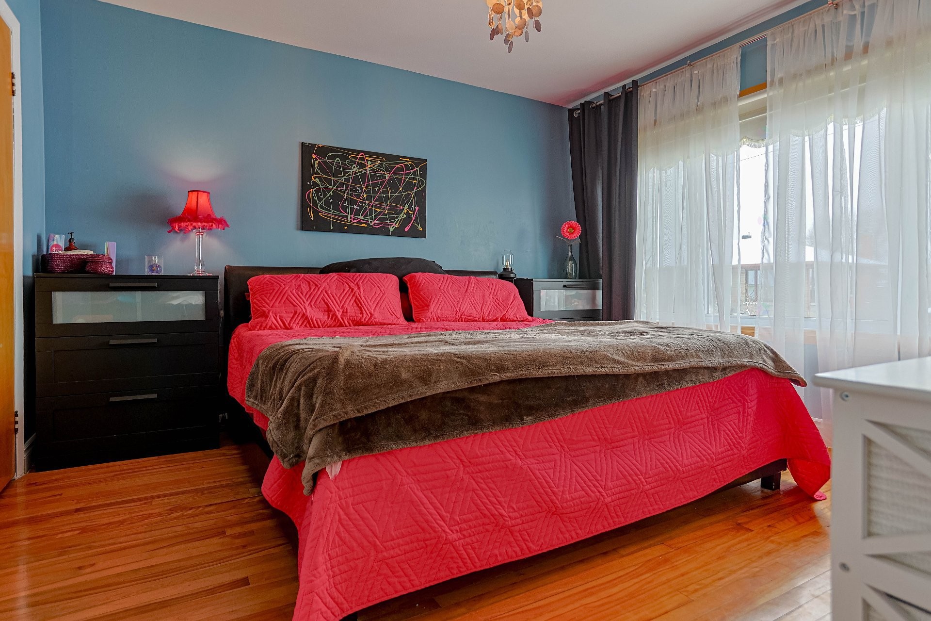 









1011


12e Rue

,
Shawinigan,




QC
G9T4B6

