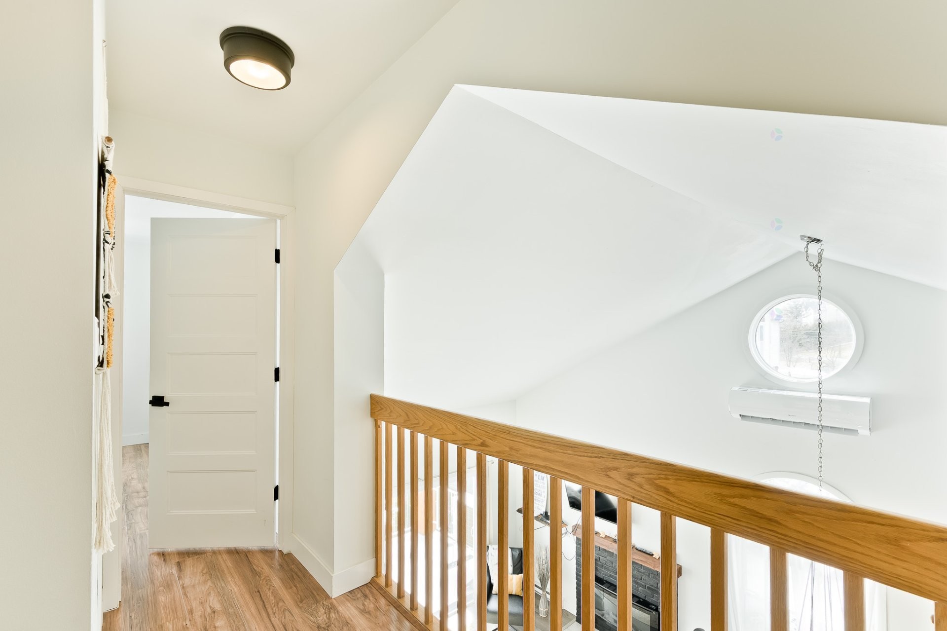 









2210


Place du Village

, 234,
Magog,




QC
J1X5Z2

