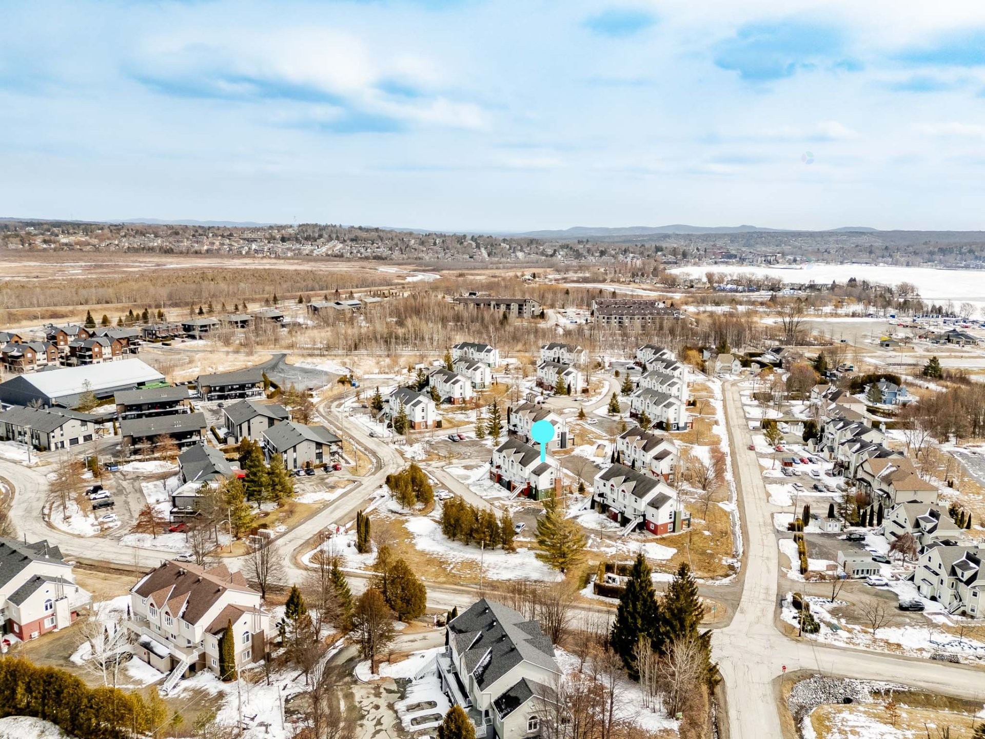 









2210


Place du Village

, 234,
Magog,




QC
J1X5Z2

