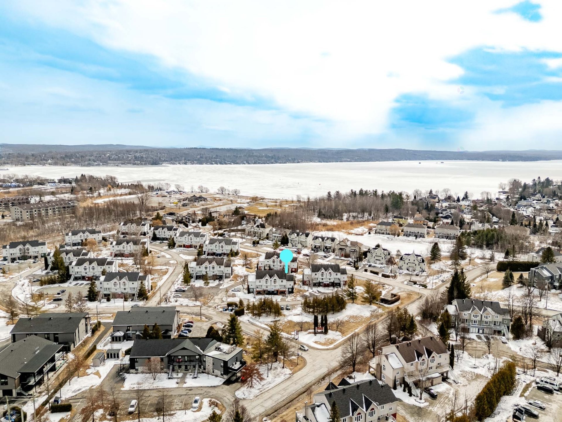 









2210


Place du Village

, 234,
Magog,




QC
J1X5Z2

