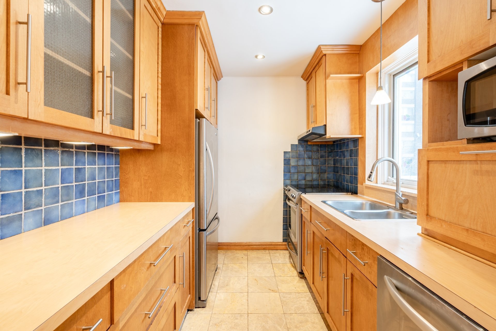 









181


Rue Dufferin

,
Hampstead,




QC
H3X2Y2

