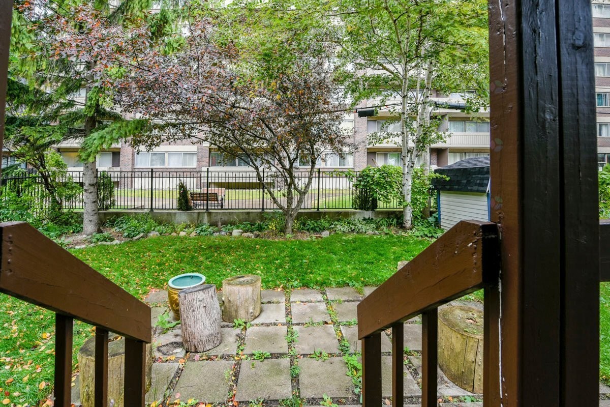 









181


Rue Dufferin

,
Hampstead,




QC
H3X2Y2

