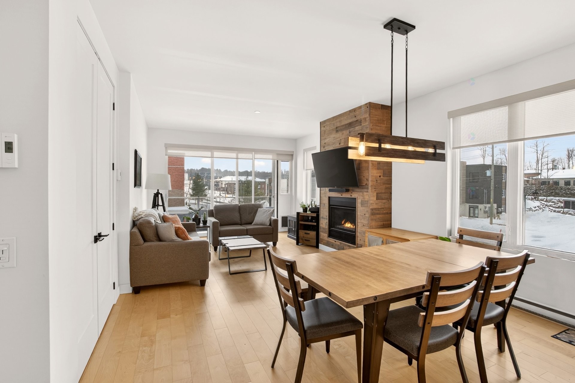 









572

 - 578


Rue du Chardonnay

,
Sherbrooke (Les Nations),




QC
J1L0K1

