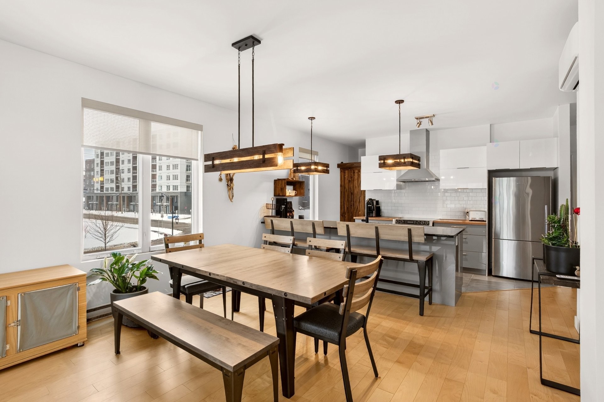 









572

 - 578


Rue du Chardonnay

,
Sherbrooke (Les Nations),




QC
J1L0K1

