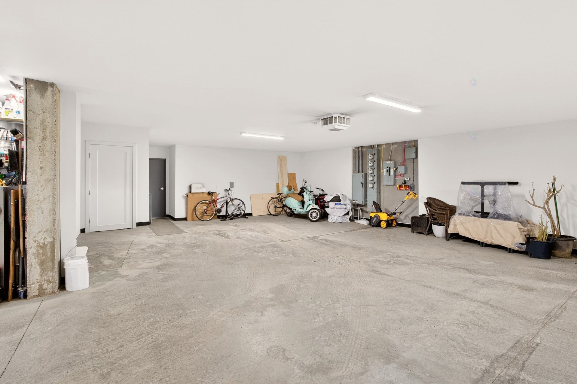 









572

 - 578


Rue du Chardonnay

,
Sherbrooke (Les Nations),




QC
J1L0K1

