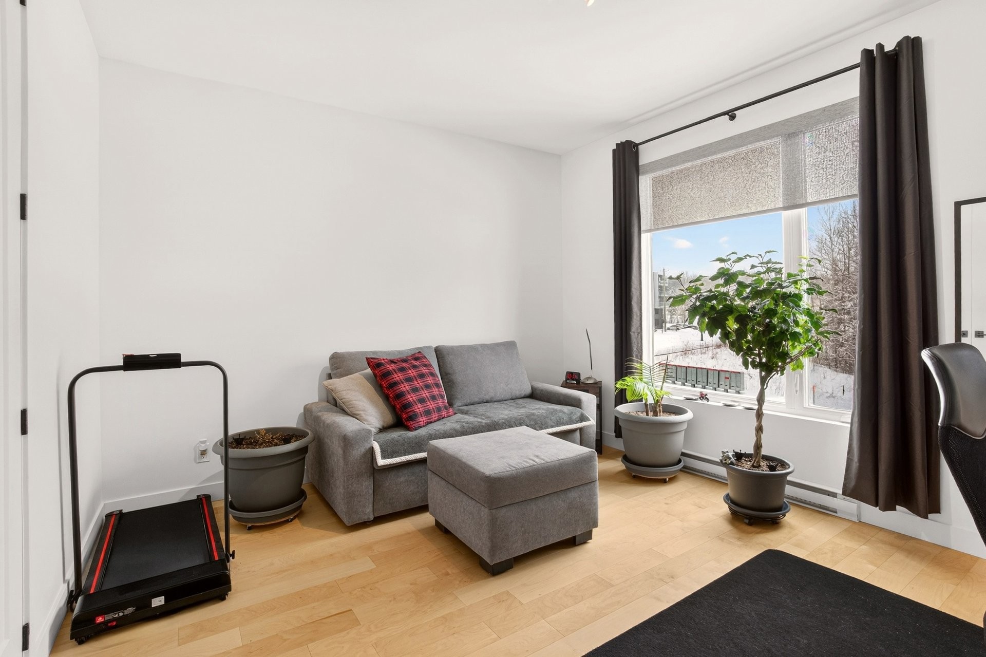 









572

 - 578


Rue du Chardonnay

,
Sherbrooke (Les Nations),




QC
J1L0K1

