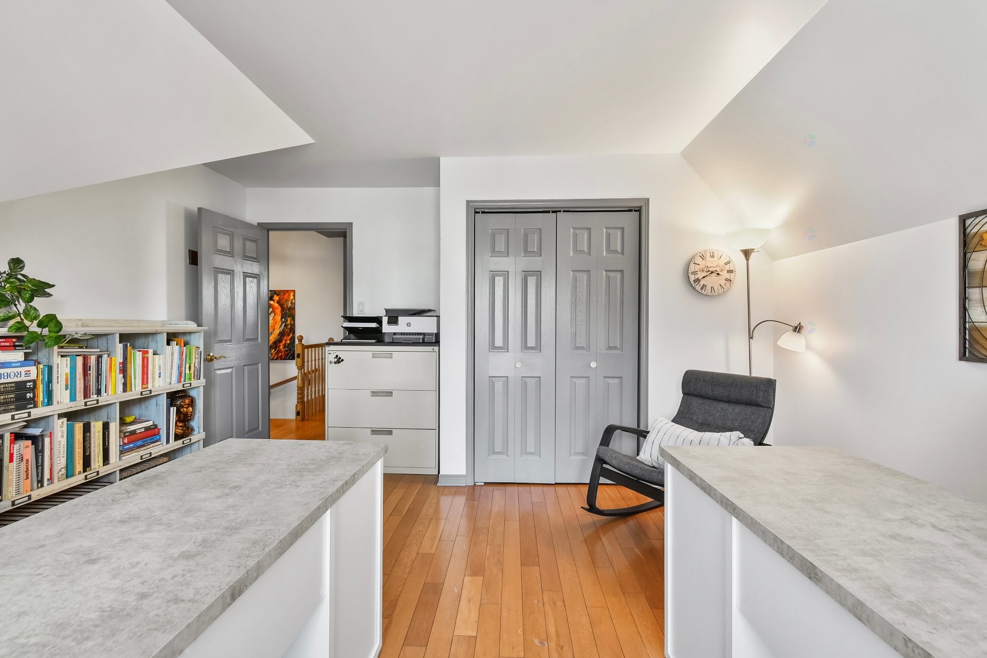 









739


Rue Aragon

,
Beloeil,




QC
J3G6K9

