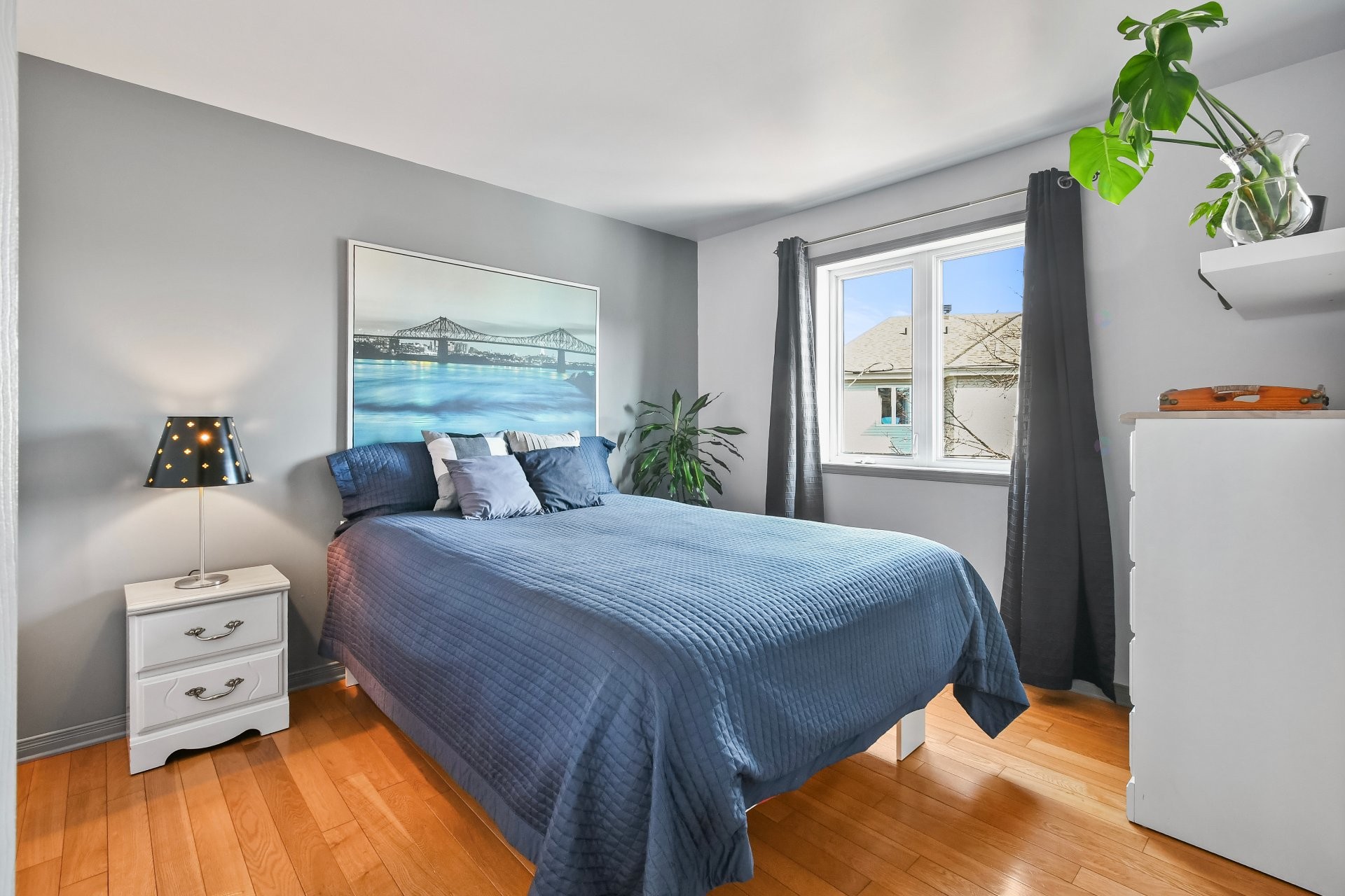 









739


Rue Aragon

,
Beloeil,




QC
J3G6K9

