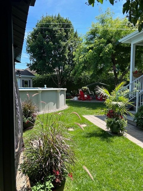 









739


Rue Aragon

,
Beloeil,




QC
J3G6K9

