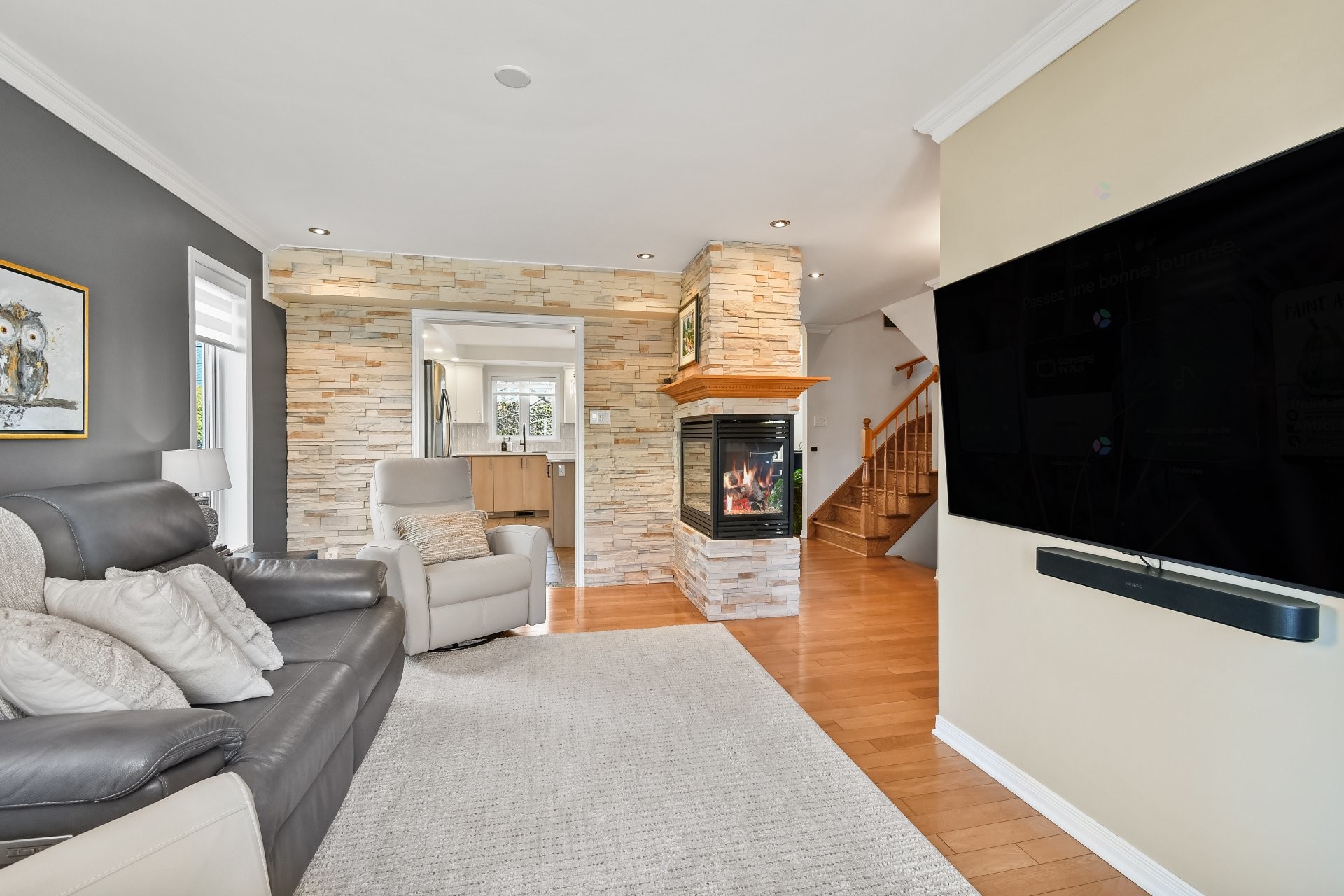 









739


Rue Aragon

,
Beloeil,




QC
J3G6K9

