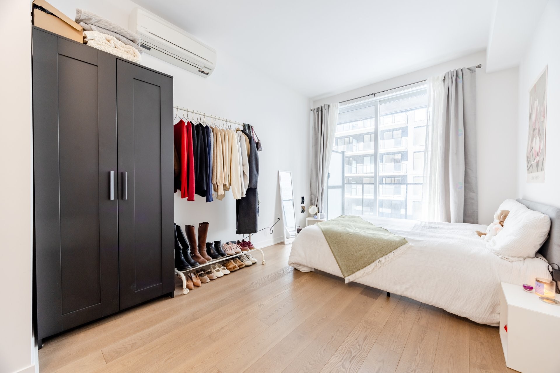 









1485


Rue des Bassins

, 406,
Montréal (Le Sud-Ouest),




QC
H3C1B7

