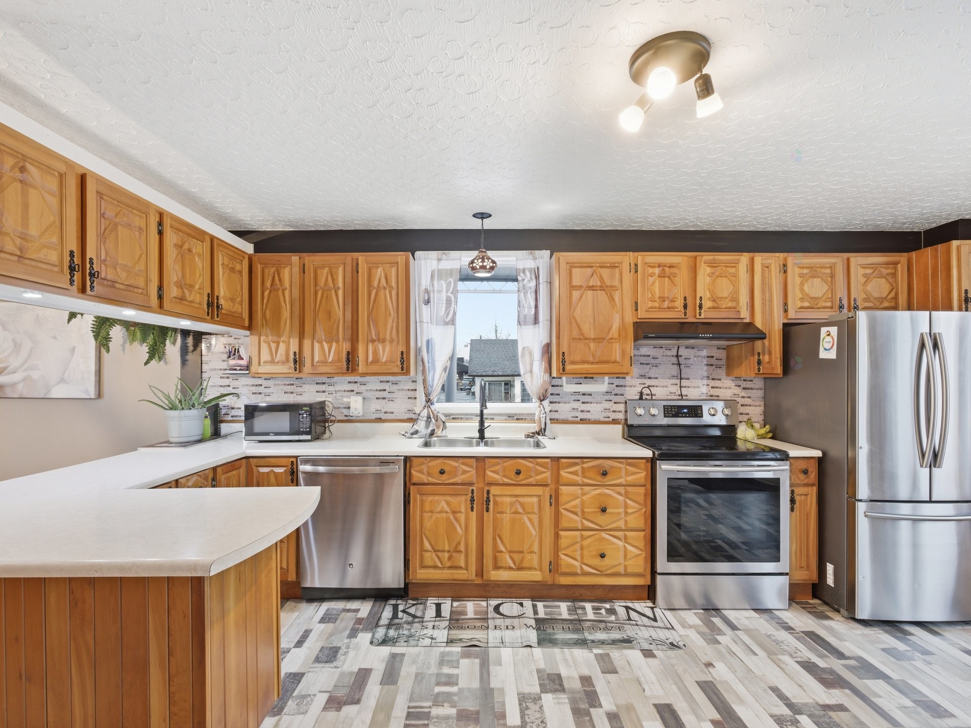 









112


Rue du Pont

,
Saint-Ludger,




QC
G0M1W0

