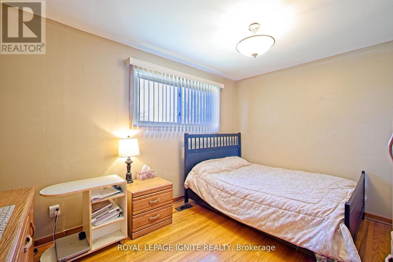












3350 LEHIGH CRESCENT W

,
Mississauga,




Ontario
L4T1W8


