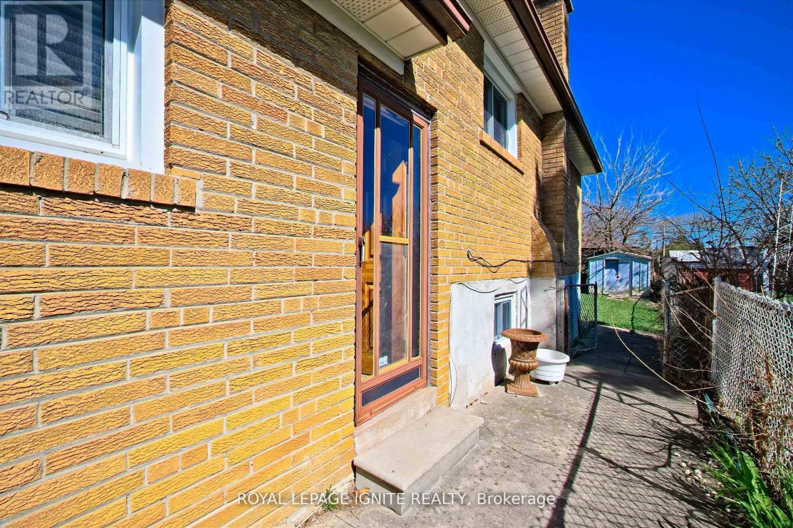 












3350 LEHIGH CRESCENT W

,
Mississauga,




Ontario
L4T1W8

