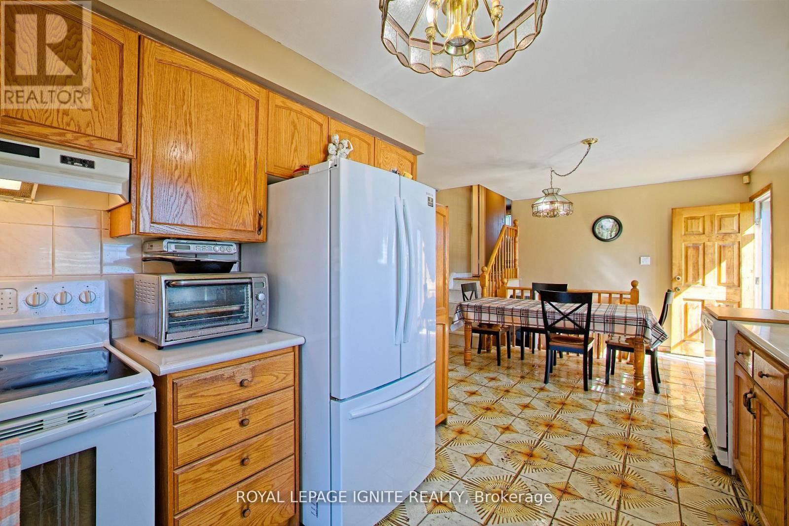 












3350 LEHIGH CRESCENT W

,
Mississauga,




Ontario
L4T1W8

