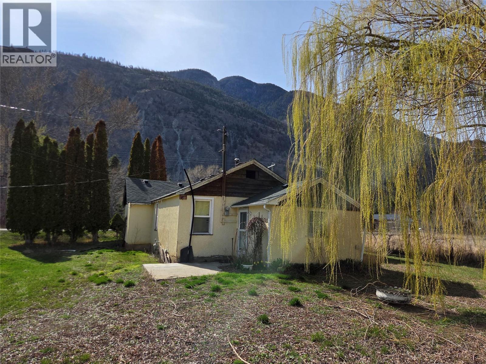 












2130 Wooden Road

,
Cawston,




British Columbia
V0X1C1

