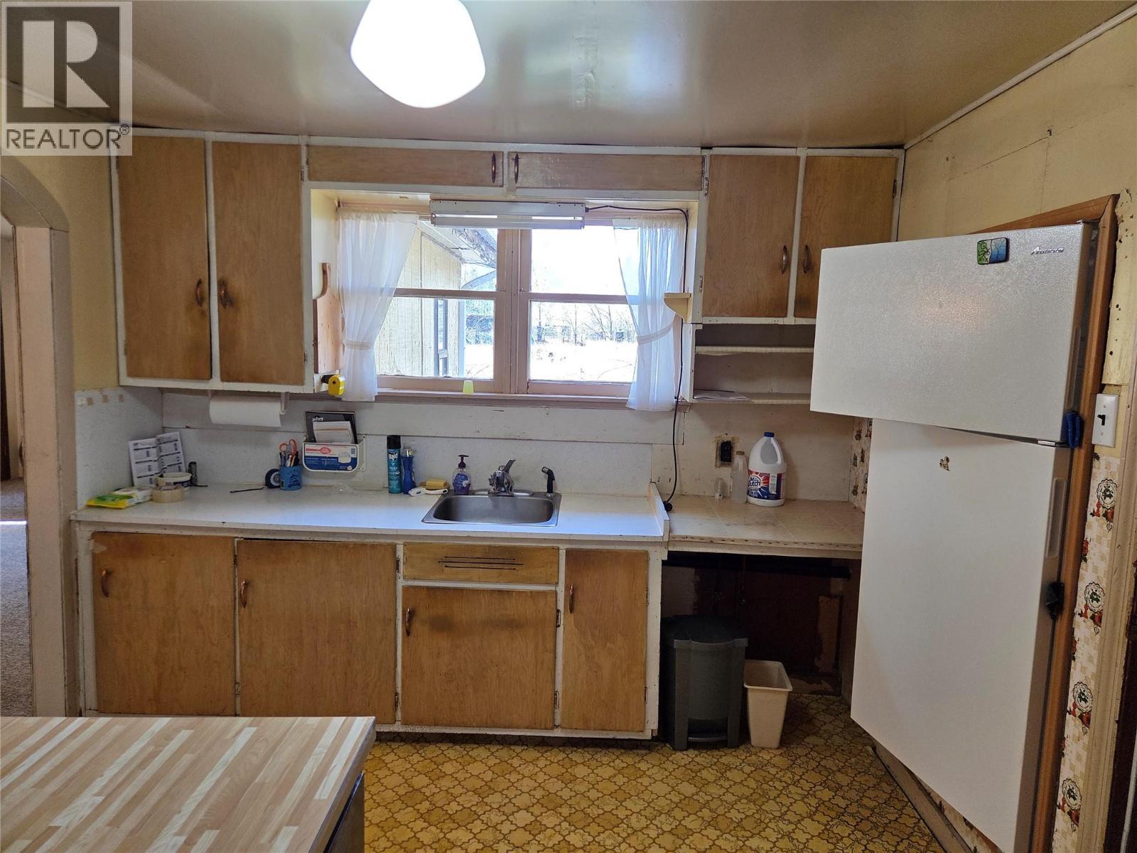 












2130 Wooden Road

,
Cawston,




British Columbia
V0X1C1

