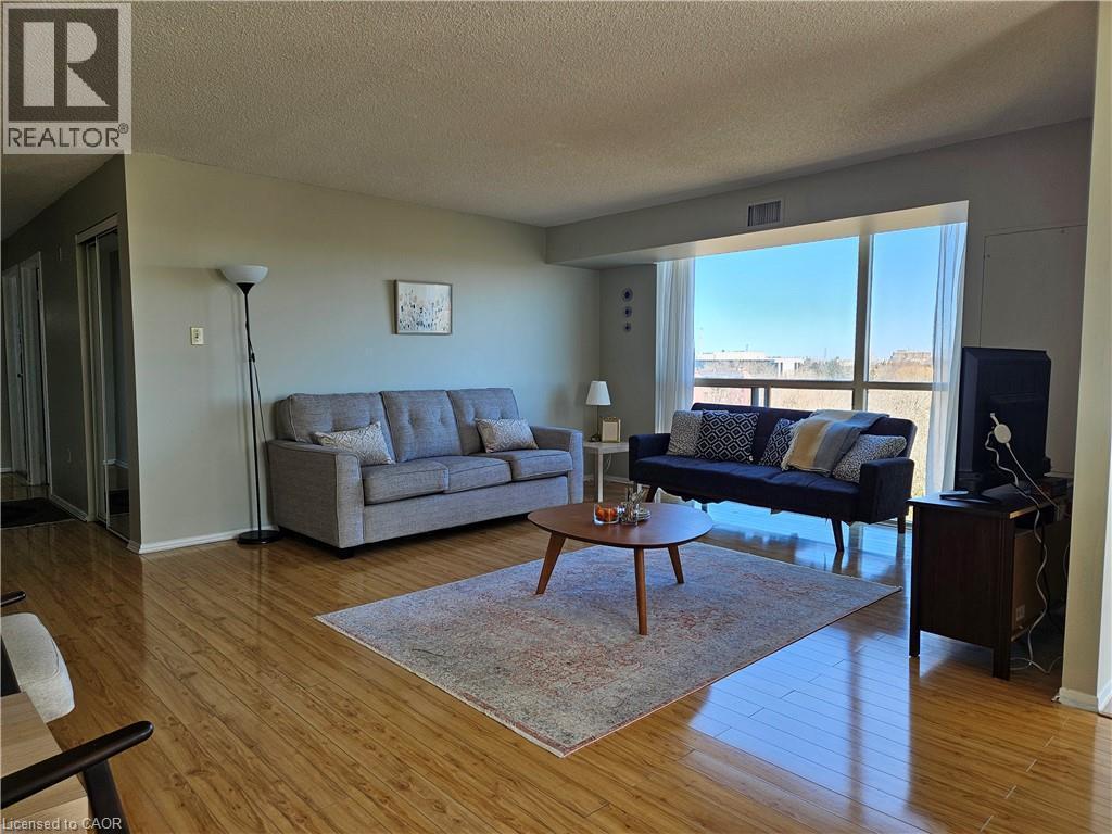 












55 BLUE SPRINGS Drive Unit# 805

,
Waterloo,




Ontario
N2J4T3

