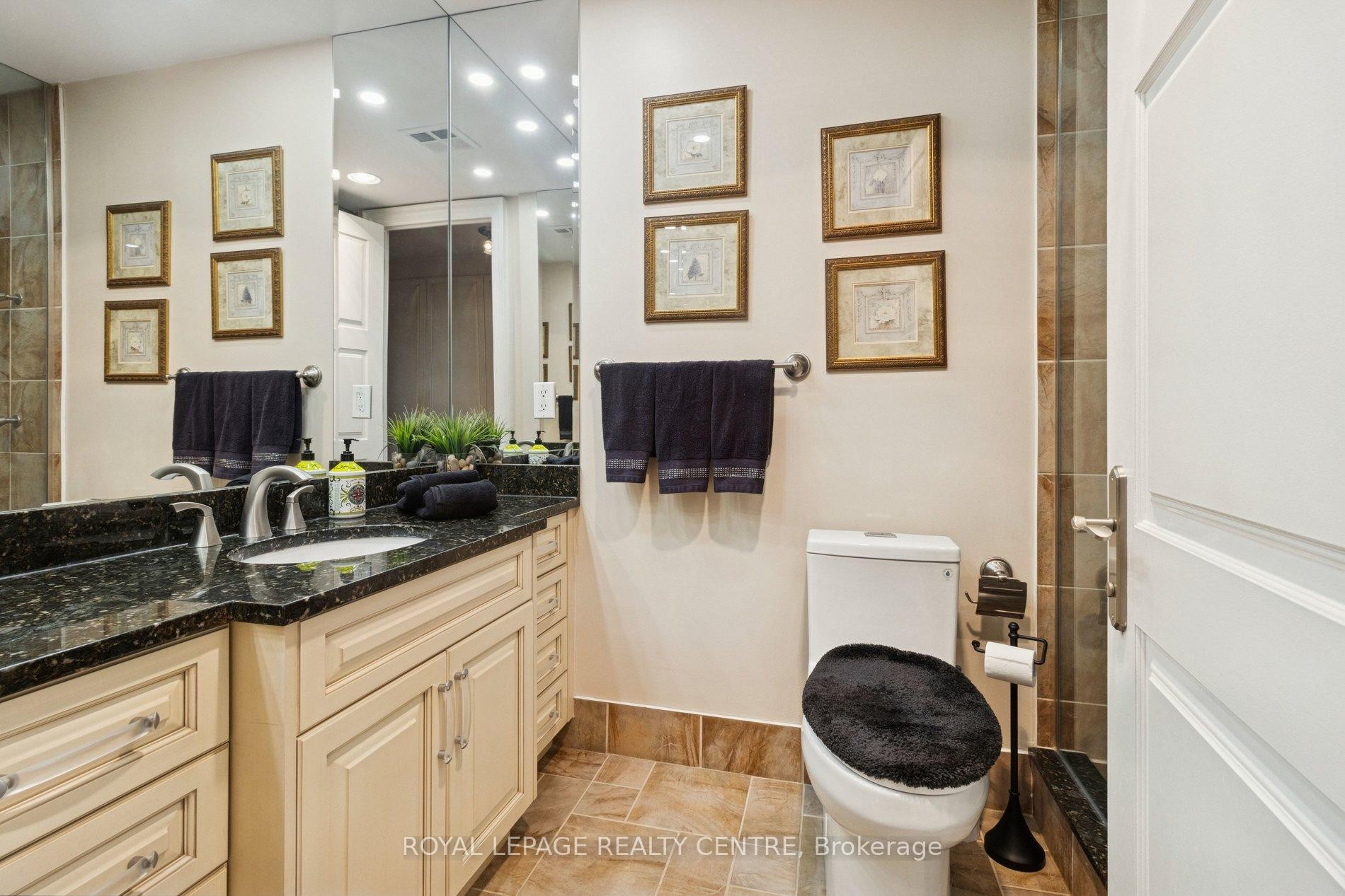 









2095


Lake Shore

Boulevard West, 220,
Toronto,




ON
M8V 4G4

