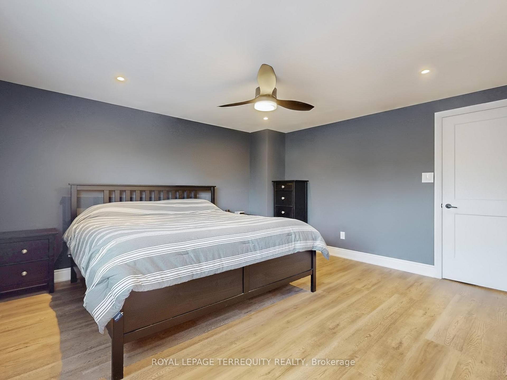 









623


Beaver

Court,
Milton,




ON
L9T 4A8

