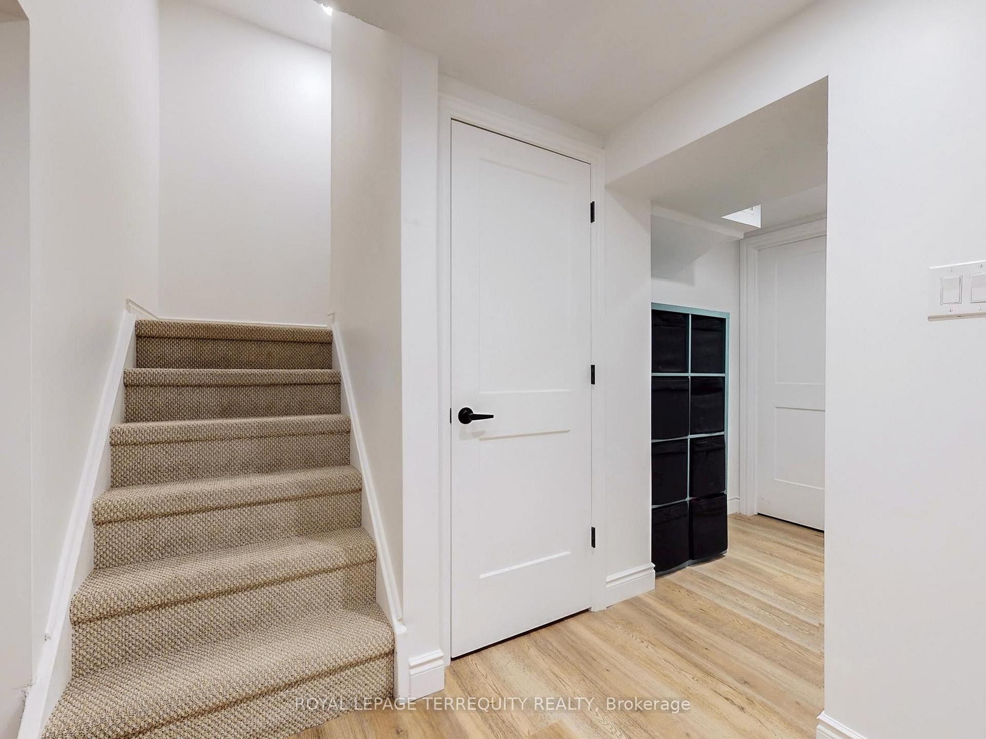 









623


Beaver

Court,
Milton,




ON
L9T 4A8

