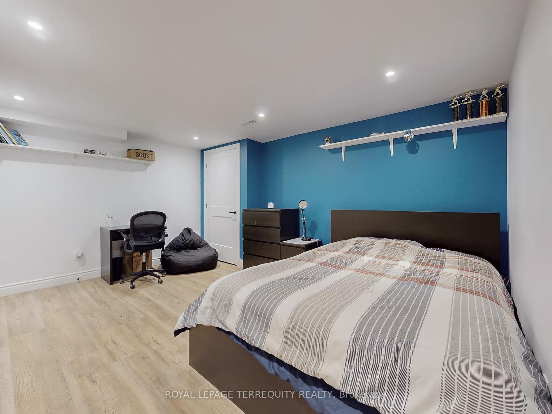 









623


Beaver

Court,
Milton,




ON
L9T 4A8

