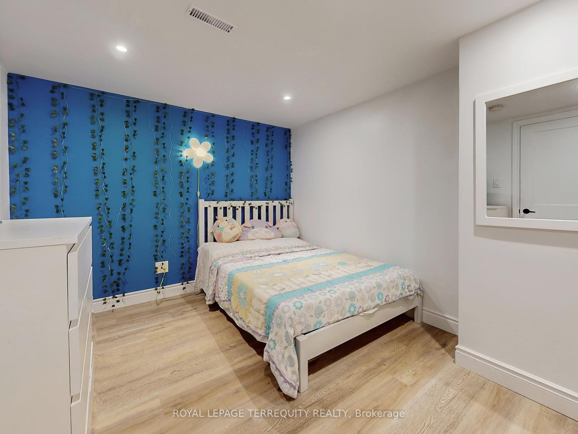 









623


Beaver

Court,
Milton,




ON
L9T 4A8

