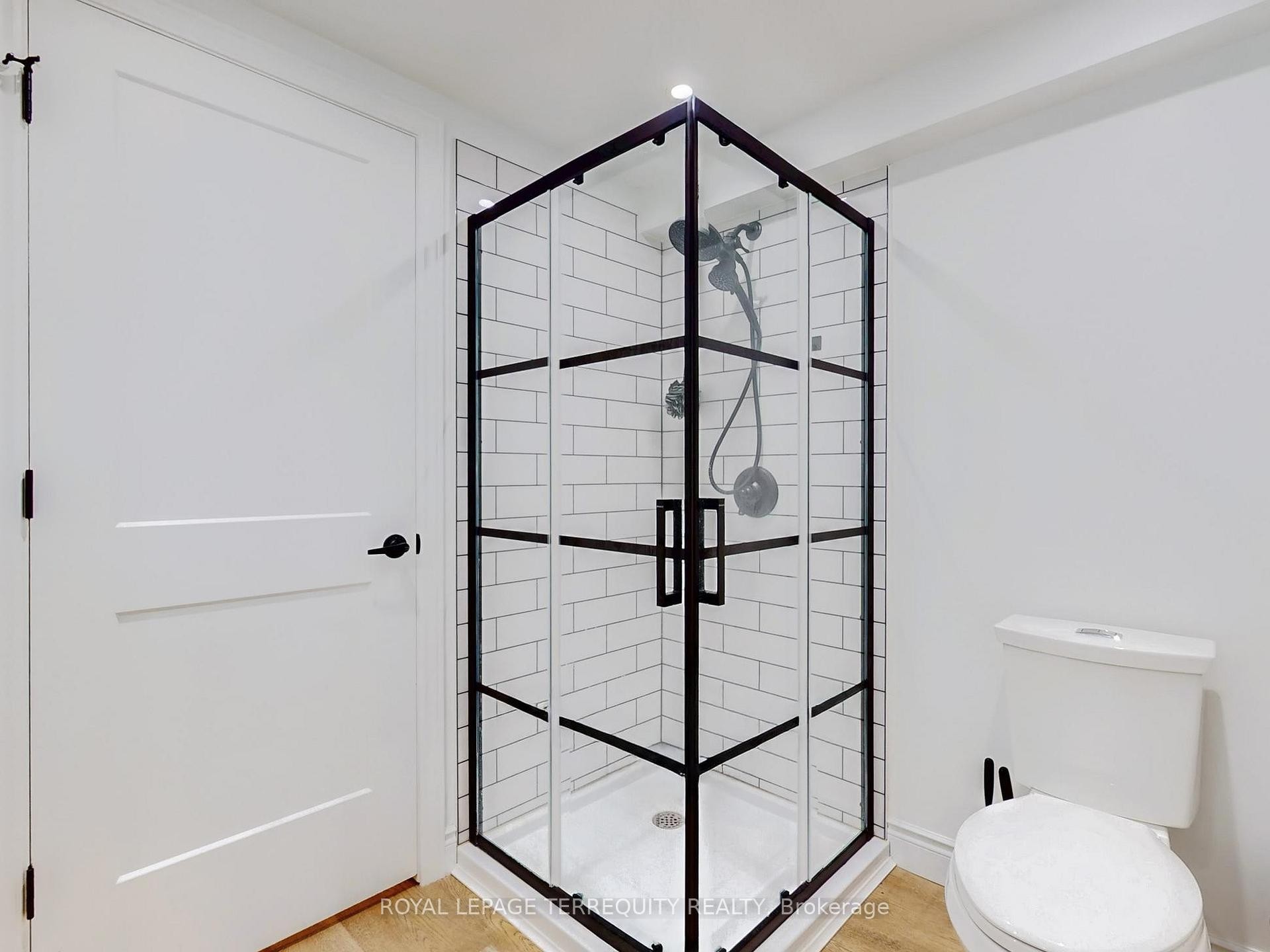 









623


Beaver

Court,
Milton,




ON
L9T 4A8

