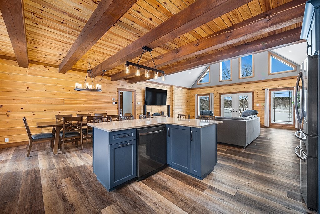 









10


Ch. des Outaouais

,
L'Île-du-Grand-Calumet,




QC
J0X1J0

