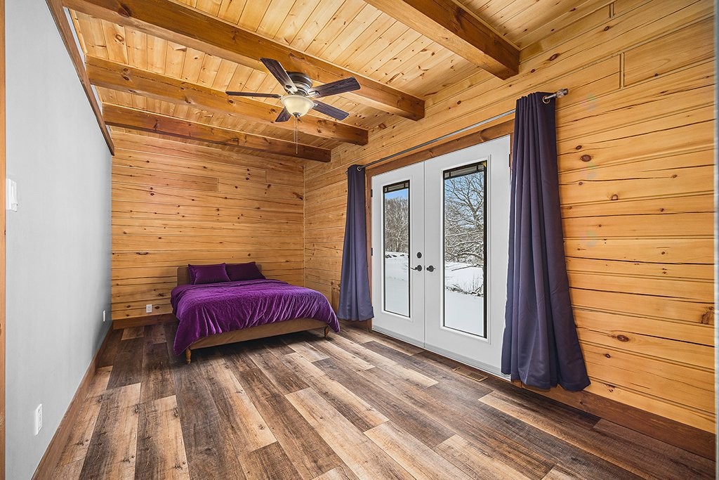 









10


Ch. des Outaouais

,
L'Île-du-Grand-Calumet,




QC
J0X1J0


