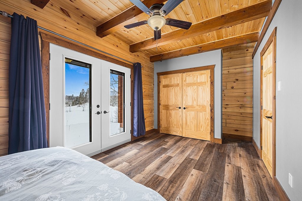 









10


Ch. des Outaouais

,
L'Île-du-Grand-Calumet,




QC
J0X1J0

