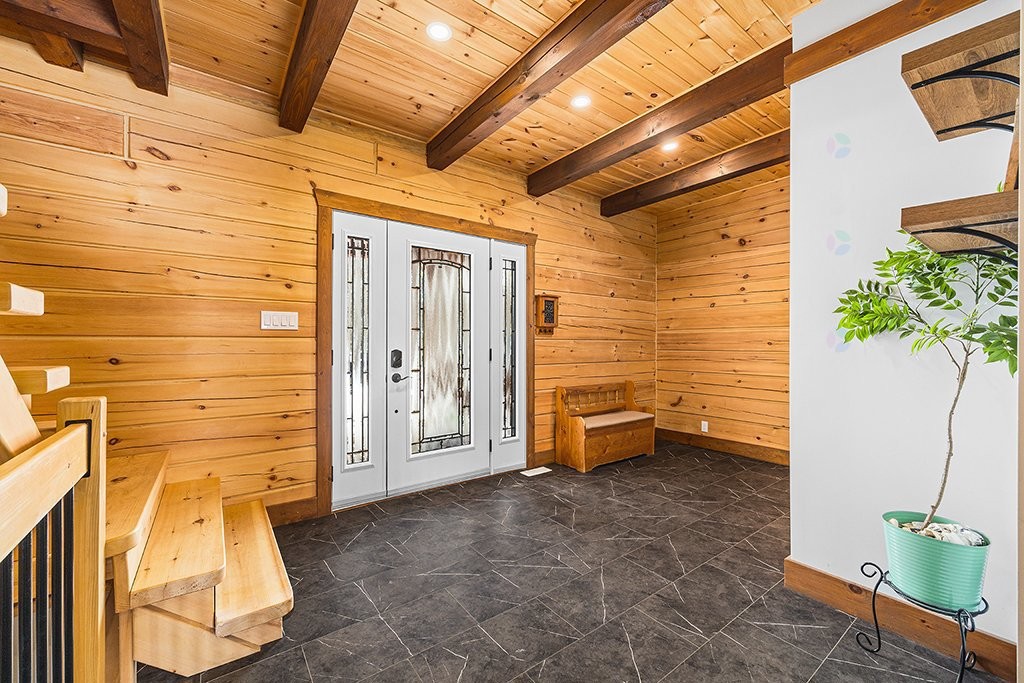 









10


Ch. des Outaouais

,
L'Île-du-Grand-Calumet,




QC
J0X1J0

