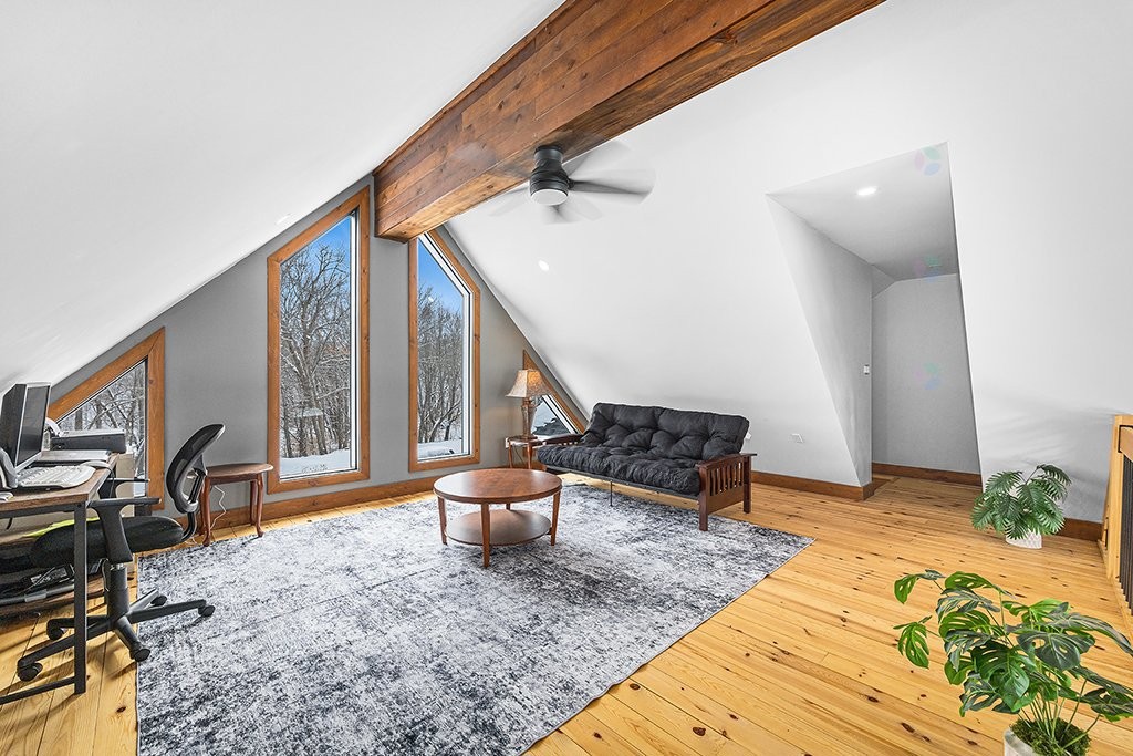 









10


Ch. des Outaouais

,
L'Île-du-Grand-Calumet,




QC
J0X1J0

