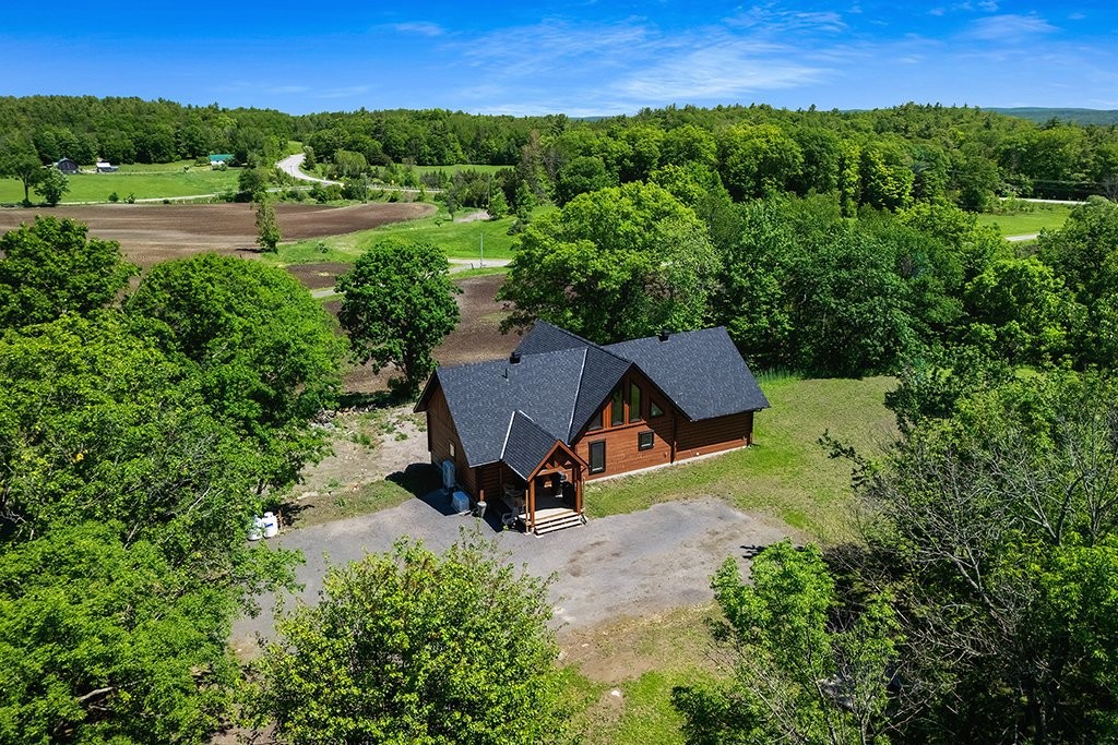









10


Ch. des Outaouais

,
L'Île-du-Grand-Calumet,




QC
J0X1J0

