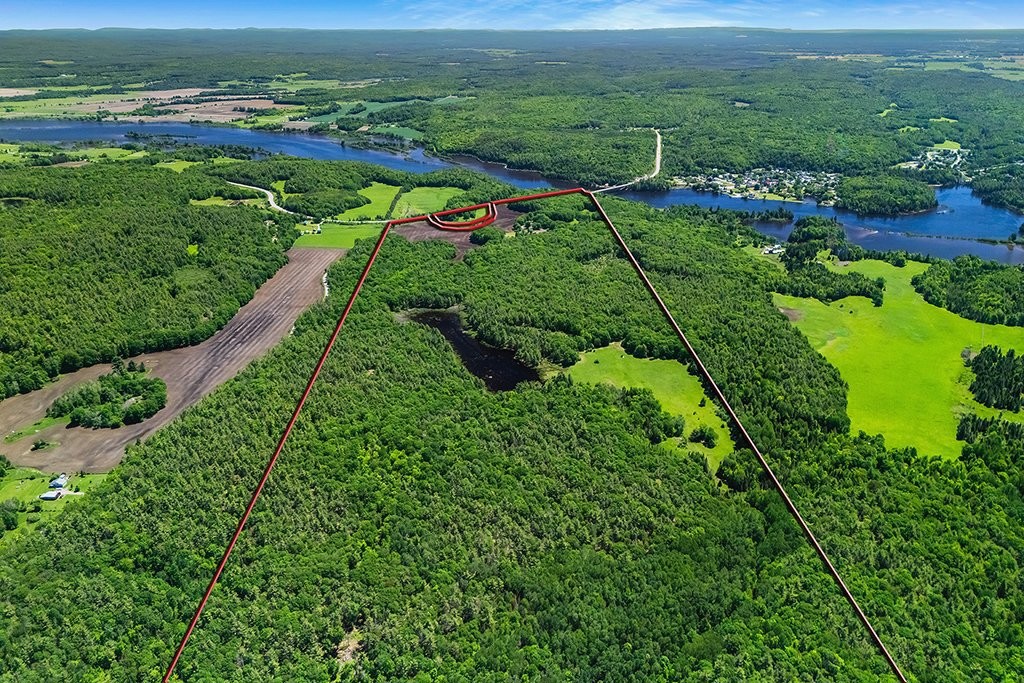









10


Ch. des Outaouais

,
L'Île-du-Grand-Calumet,




QC
J0X1J0


