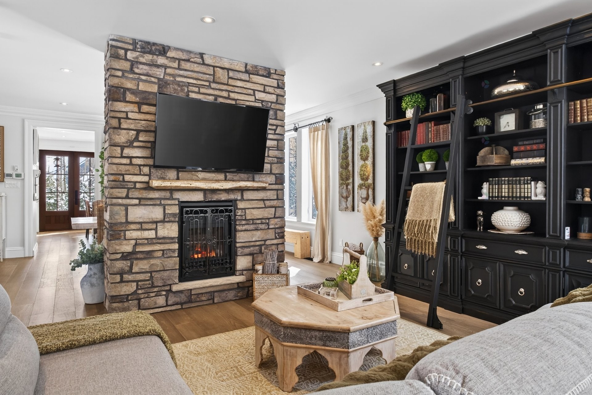









435


Ch. du Domaine

,
Saint-Denis-de-Brompton,




QC
J0B2P0

