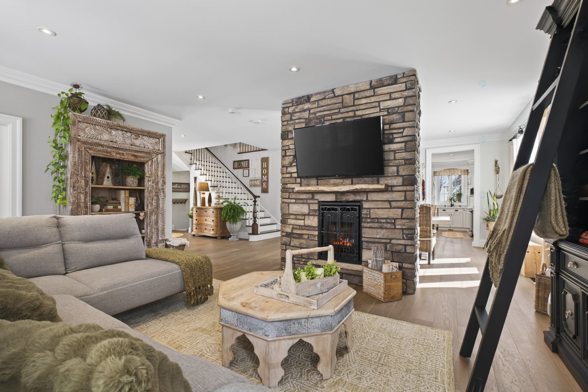









435


Ch. du Domaine

,
Saint-Denis-de-Brompton,




QC
J0B2P0

