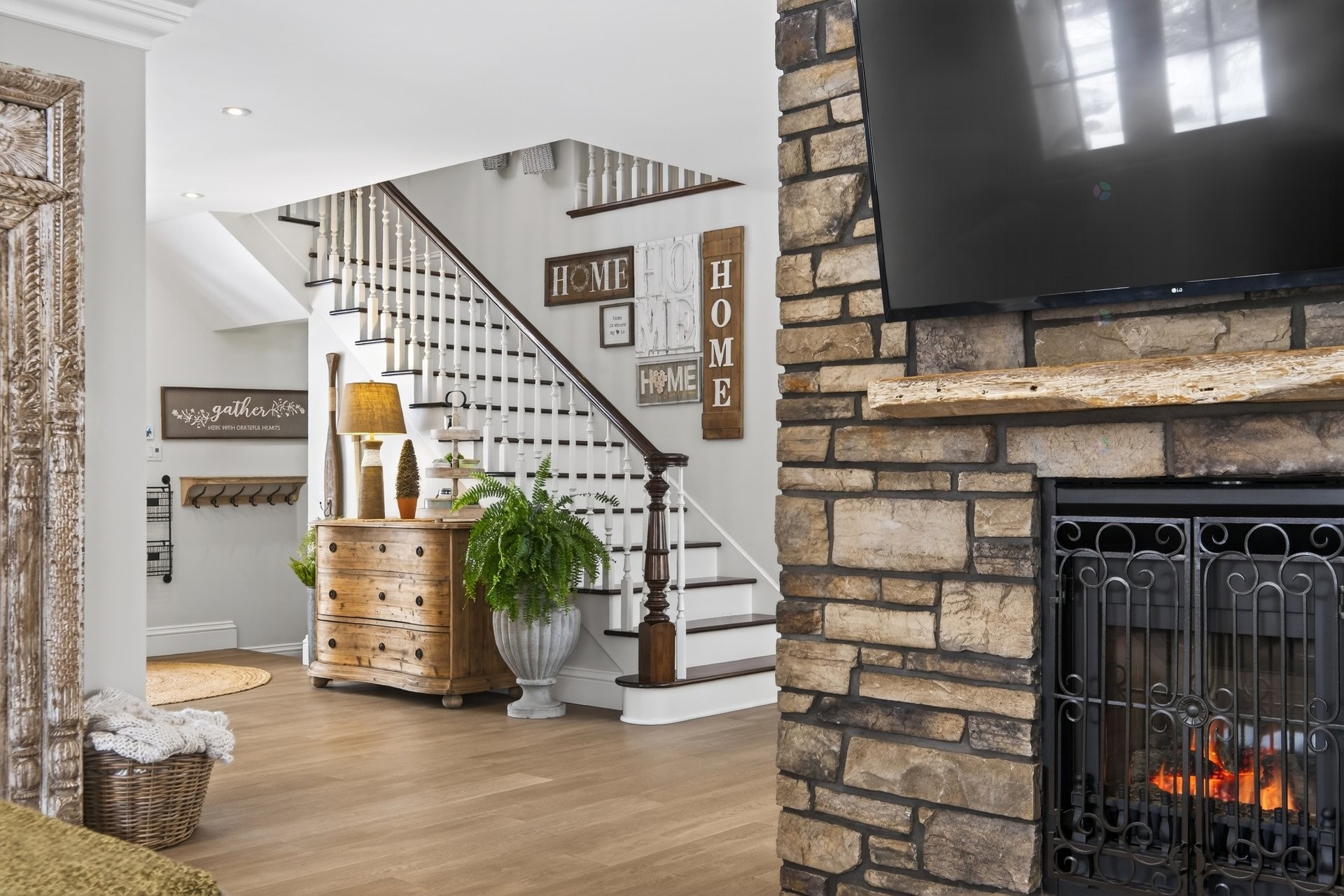 









435


Ch. du Domaine

,
Saint-Denis-de-Brompton,




QC
J0B2P0

