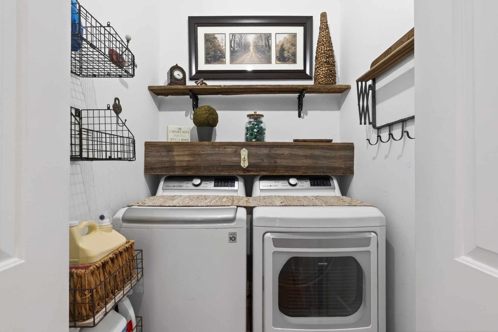 









435


Ch. du Domaine

,
Saint-Denis-de-Brompton,




QC
J0B2P0

