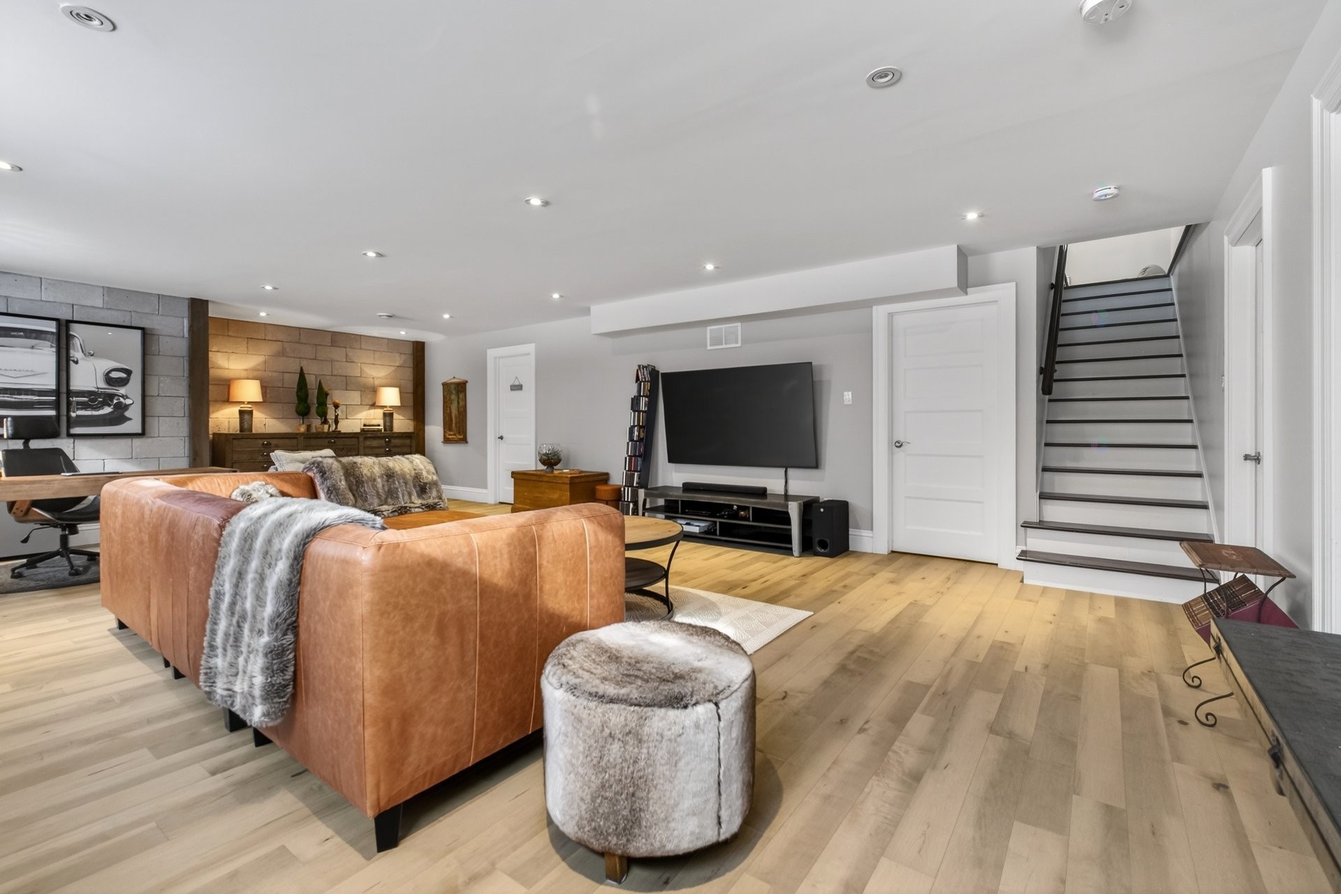 









435


Ch. du Domaine

,
Saint-Denis-de-Brompton,




QC
J0B2P0

