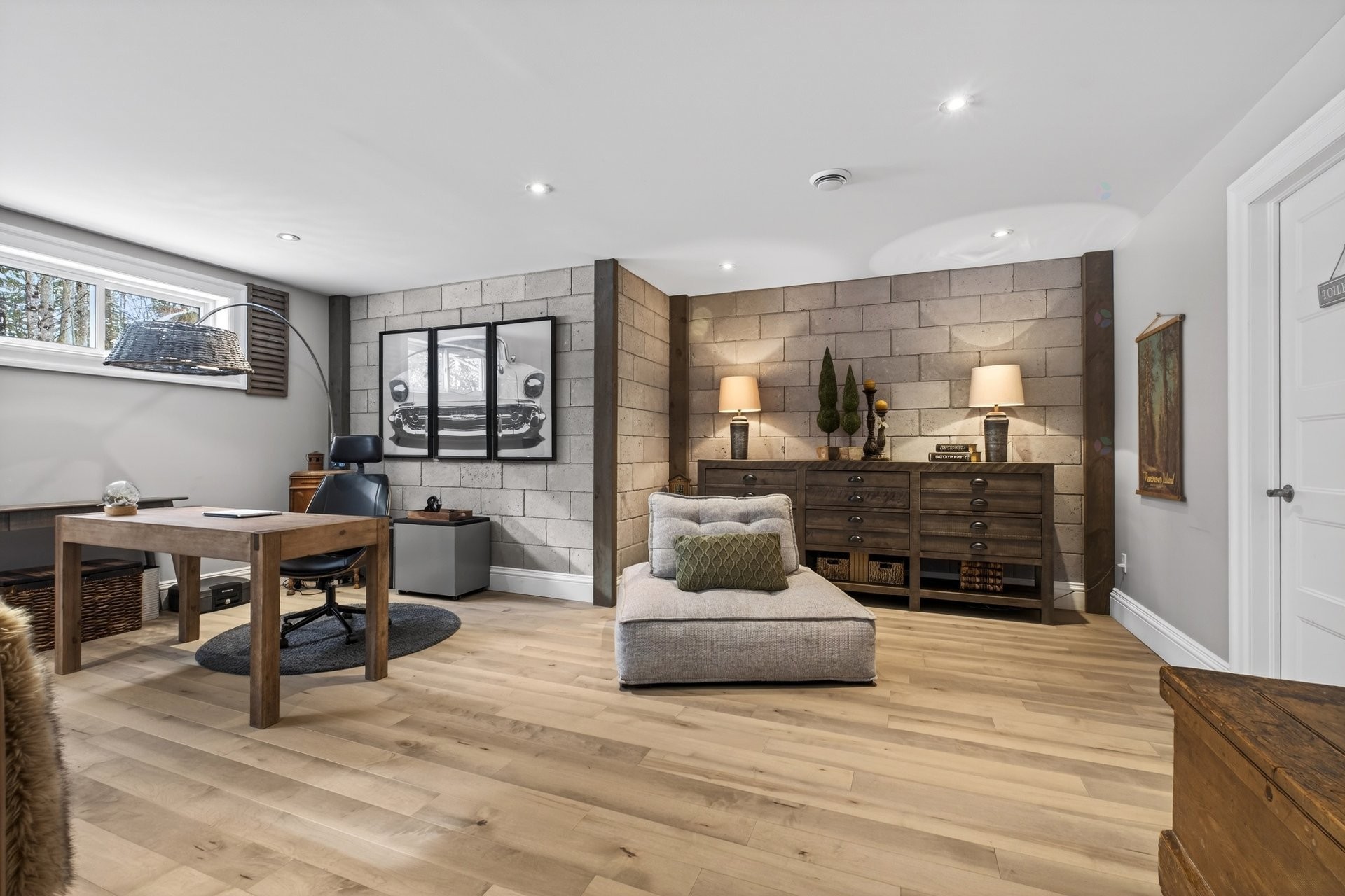 









435


Ch. du Domaine

,
Saint-Denis-de-Brompton,




QC
J0B2P0


