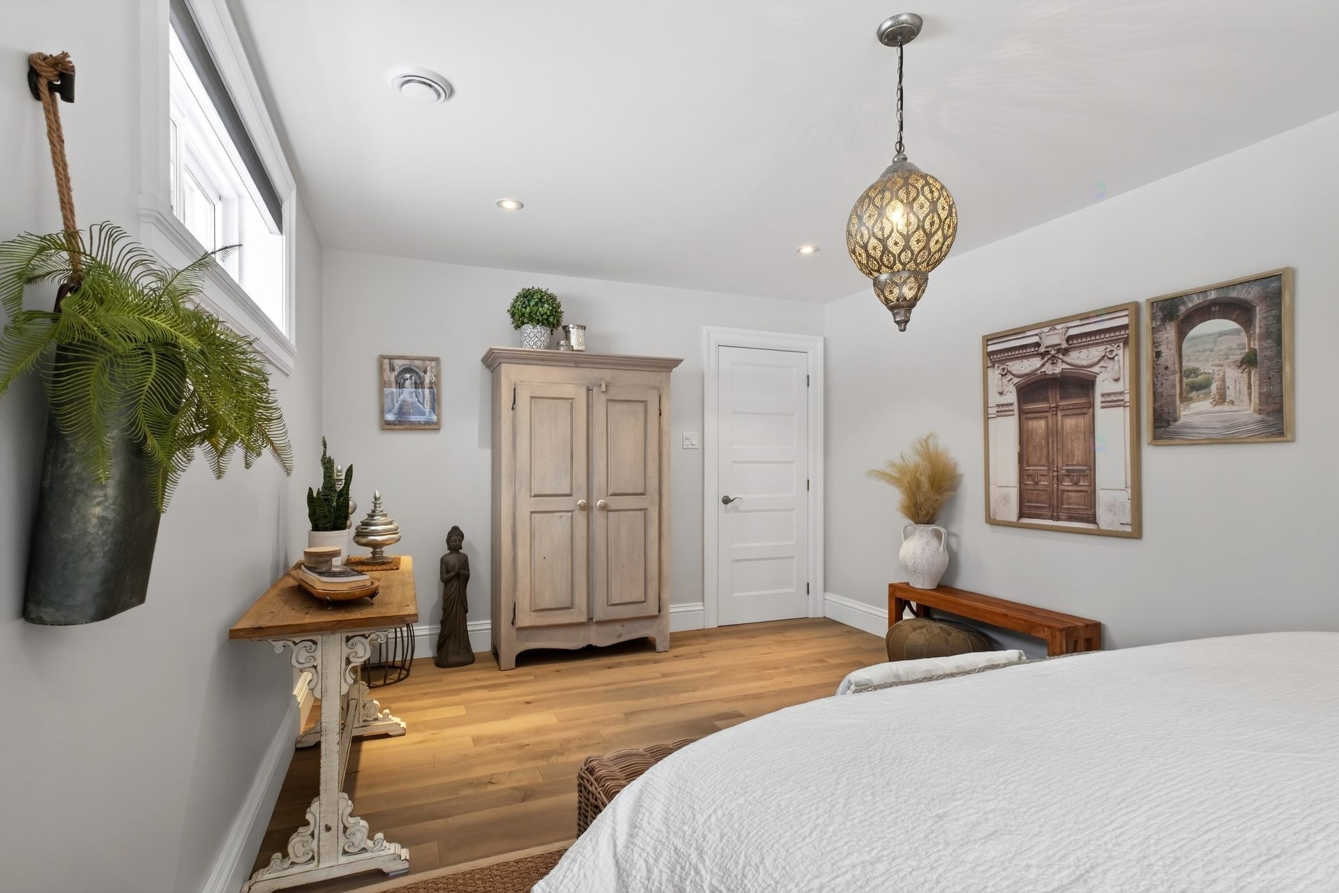 









435


Ch. du Domaine

,
Saint-Denis-de-Brompton,




QC
J0B2P0

